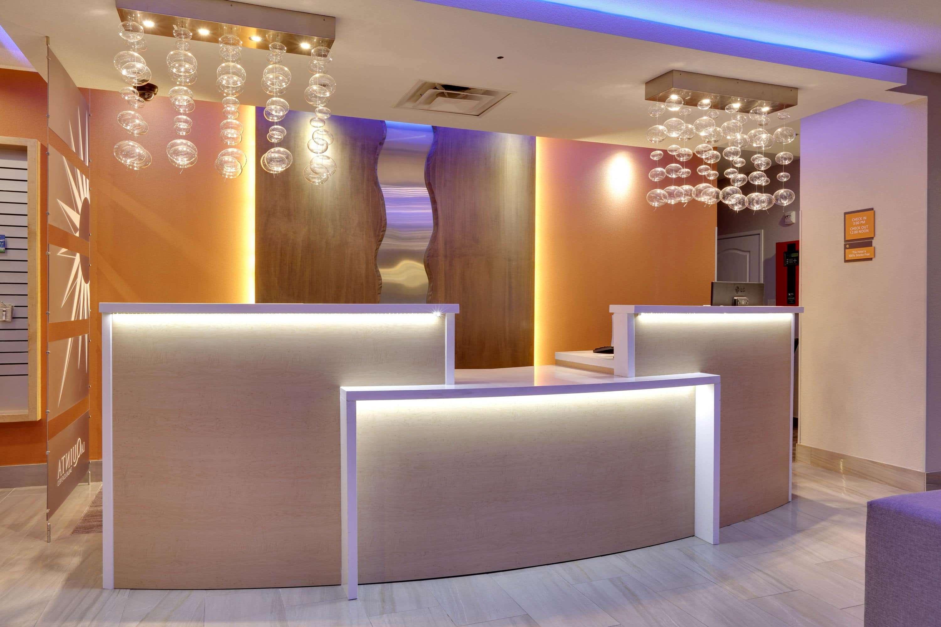 La Quinta By Wyndham Dallas Love Field Екстериор снимка
