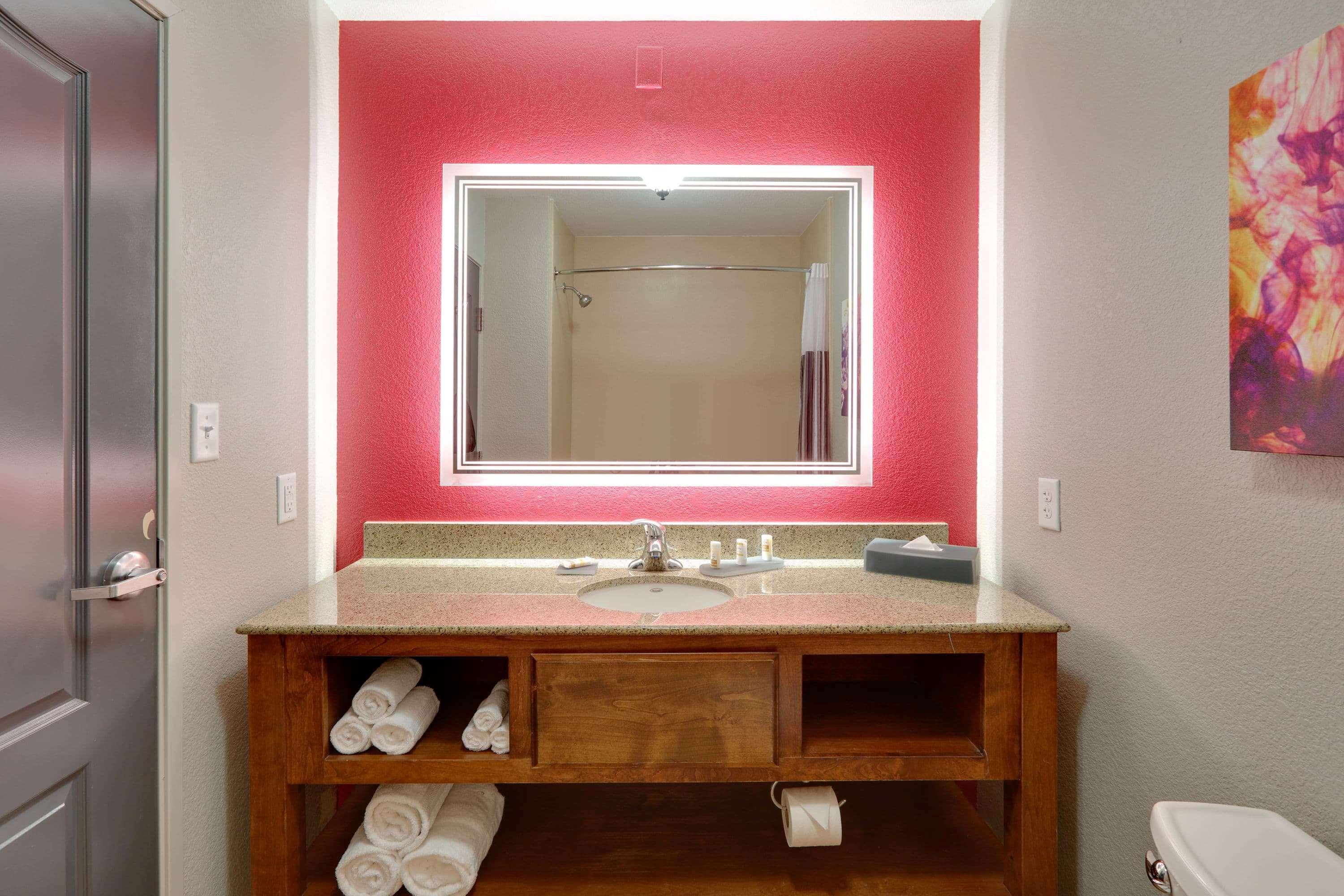 La Quinta By Wyndham Dallas Love Field Екстериор снимка